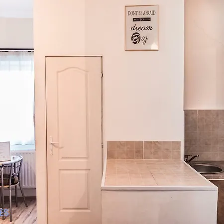 Apartman Nb's Studio Brassó