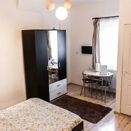 Nb's Studio Apartman *